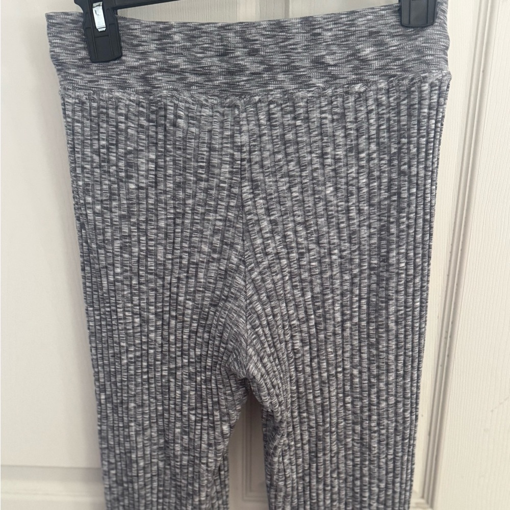 Athleta Revolve Pants Womens Small Petite Gray Ribbed Knit Wide Leg Soft Lounge - Picture 5 of 10